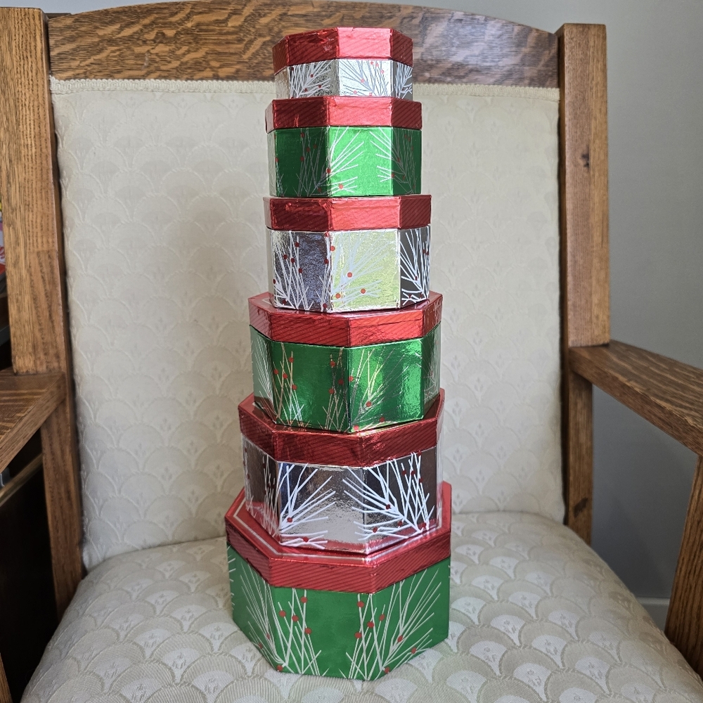 Six Octagon Nesting Gift Boxes Holiday Christmas Red Green Silver Reindeer Pine
